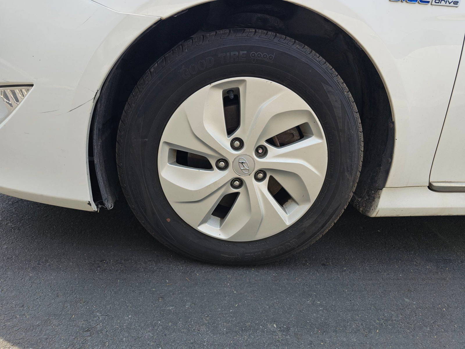 2014 HYUNDAI SONATA — 251610 KM — Lot 097753 — Souq - Marhaba Auctions Used Cars - Image 10