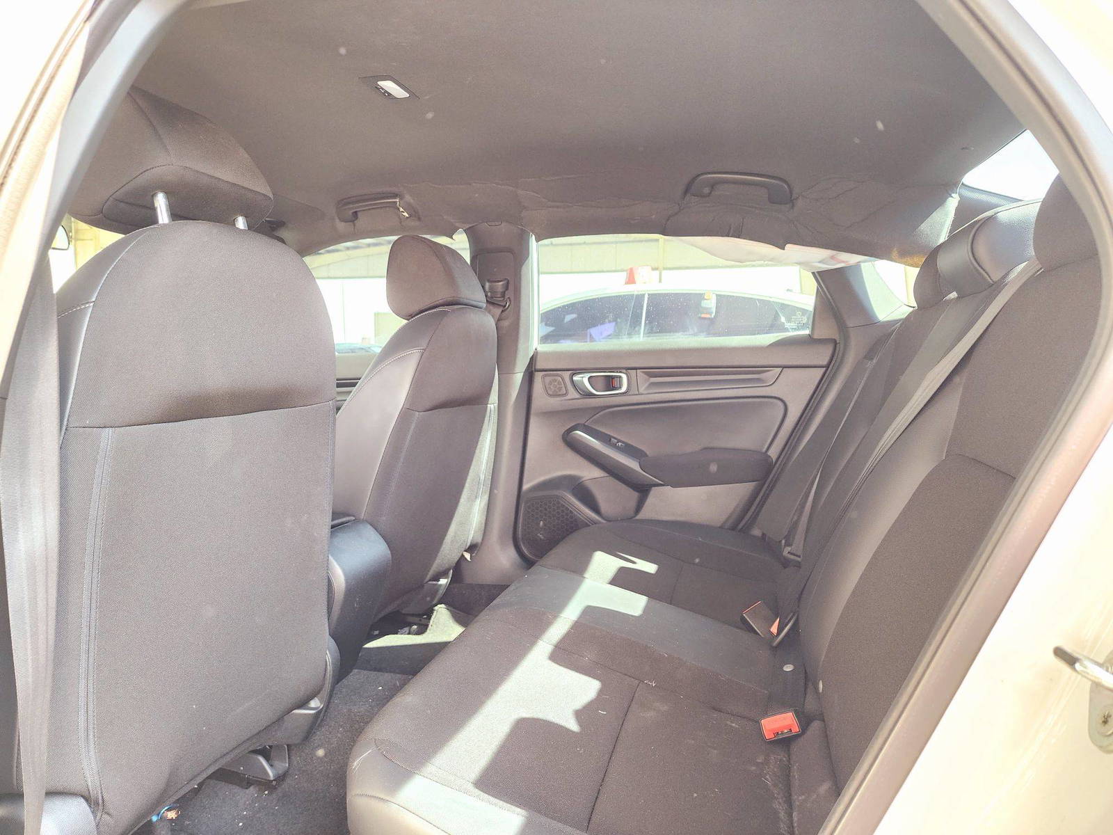 2022 HONDA CIVIC — 24658 Miles — Lot 82386844 — Souq - Marhaba Auctions Used Cars - Image 6