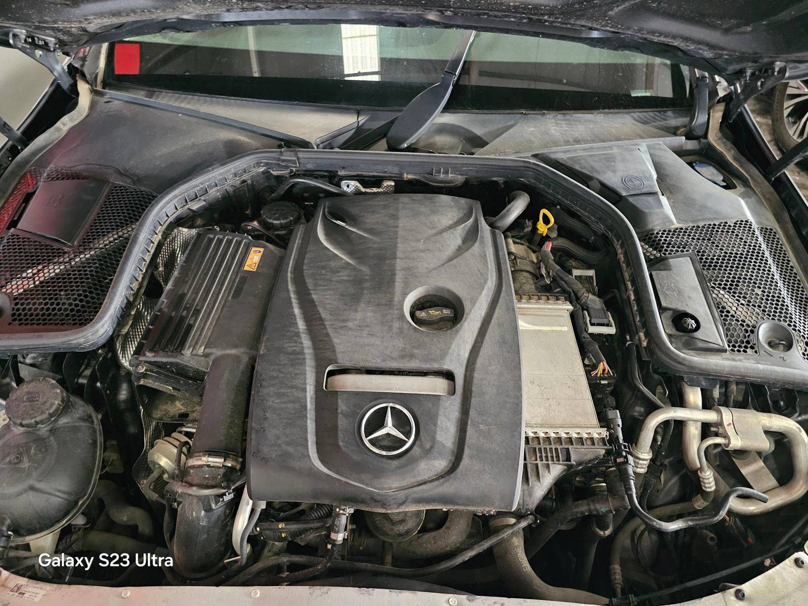 MERCEDES BENZ C300 2017 - Marhaba Auction Used Cars - Image 10