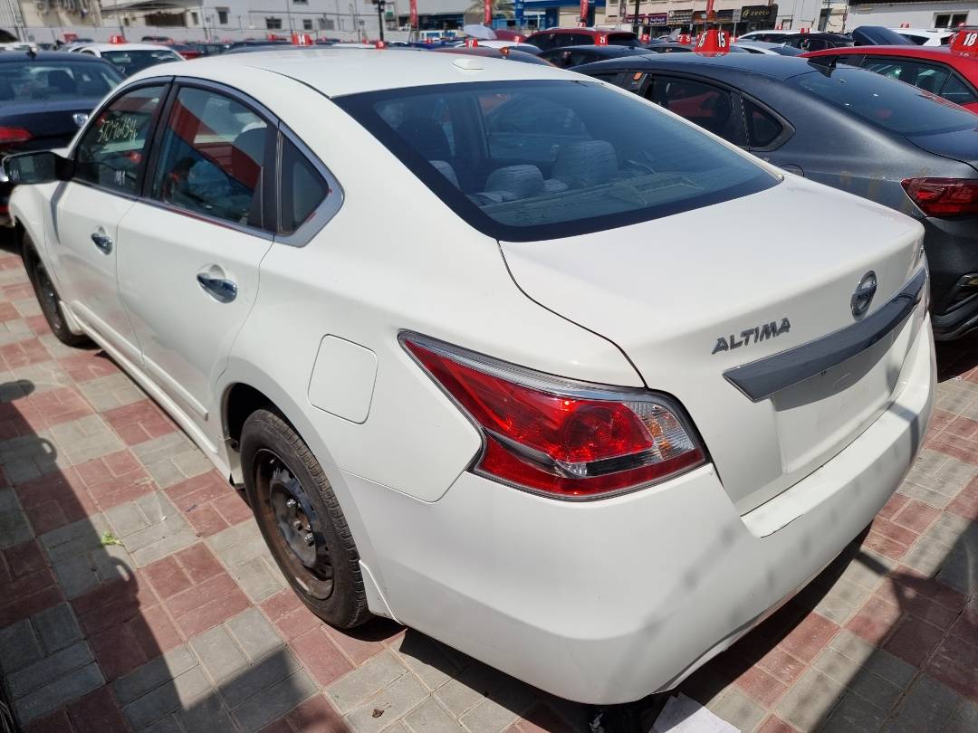 2015 NISSAN ALTIMA — 110766 Miles — Lot 415937 — Ind. 12 - Marhaba Auctions Used Cars - Image 3