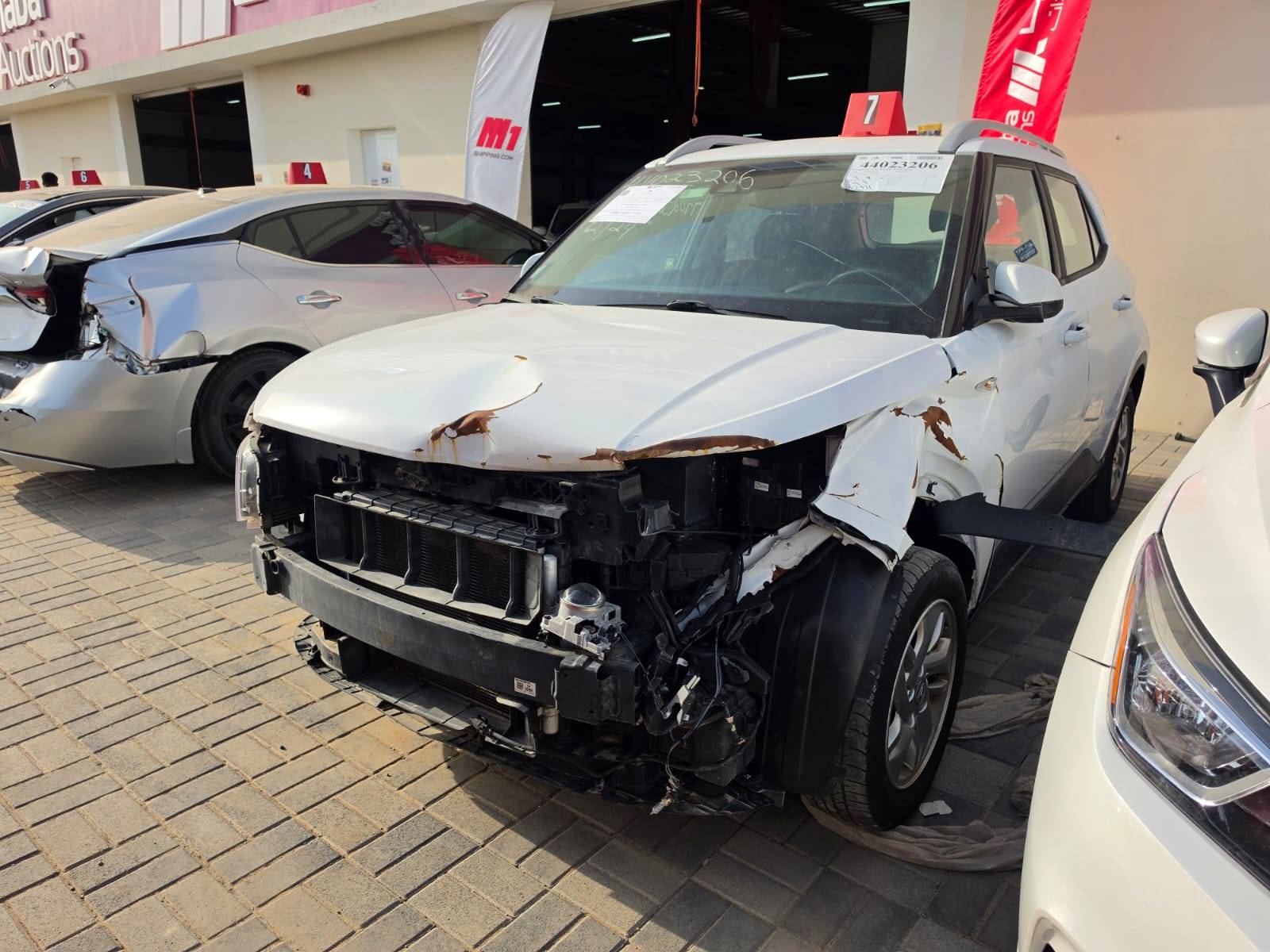 HYUNDAI VENUE SEL 2020 - Marhaba Auction Used Cars - Image 6
