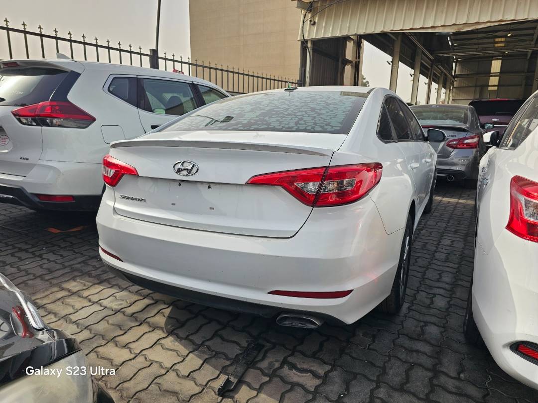 2016 HYUNDAI SONATA — 174468 Miles — Lot H344816 — Main - Marhaba Auctions Used Cars - Image 4