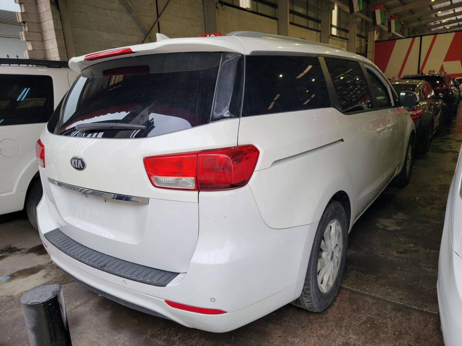 2016 KIA SEDONA — 197598 Miles — Lot 5021095 — Main - Marhaba Auctions Used Cars - Image 5