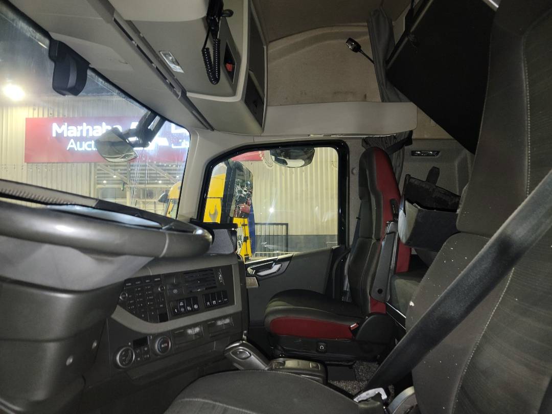 2016 VOLVO FH 460 — 861338 KM — Lot 759088 — Main - Marhaba Auctions Used Cars - Image 8