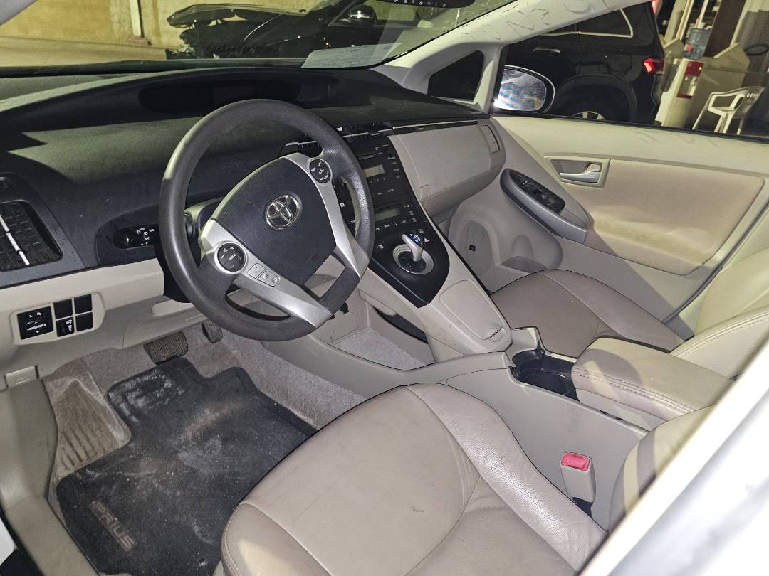2010 TOYOTA PRIUS — 176996 KM — Lot 12162142 — Ind. 12 - Marhaba Auctions Used Cars - Image 7