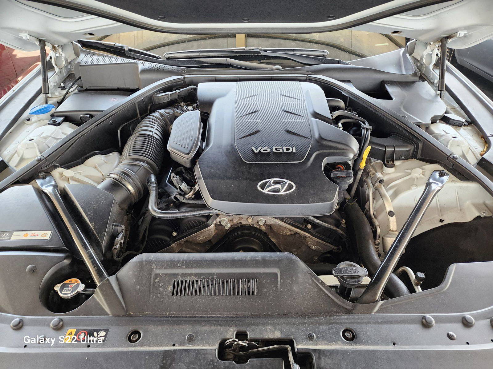 2015 HYUNDAI GENESIS — 101797 Miles — Lot 017238 - Marhaba Auctions Used Cars - Image 9