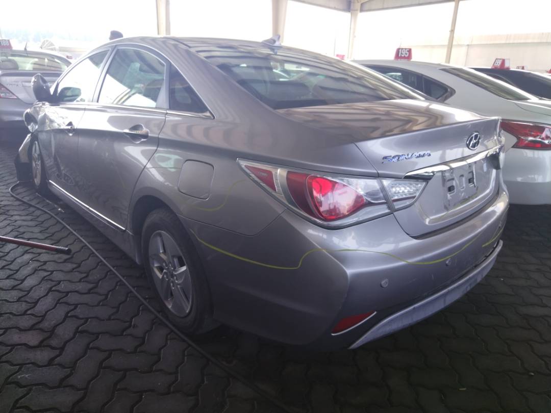 2012 HYUNDAI SONATA — 188393 Miles — Lot 67703053 - Marhaba Auctions Used Cars - Image 4