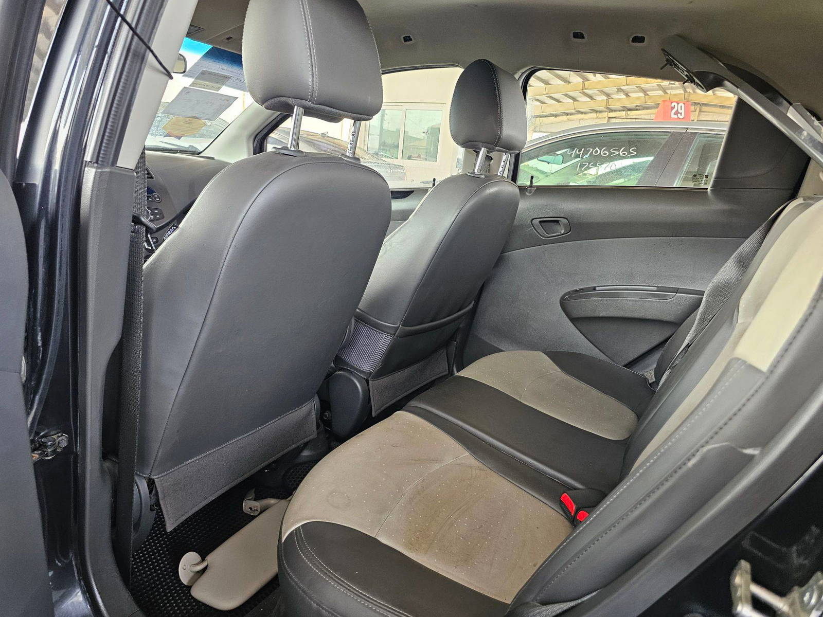 2012 CHEVROLET SPARK — 166273 KM — Lot 86022 — Souq - Marhaba Auctions Used Cars - Image 6