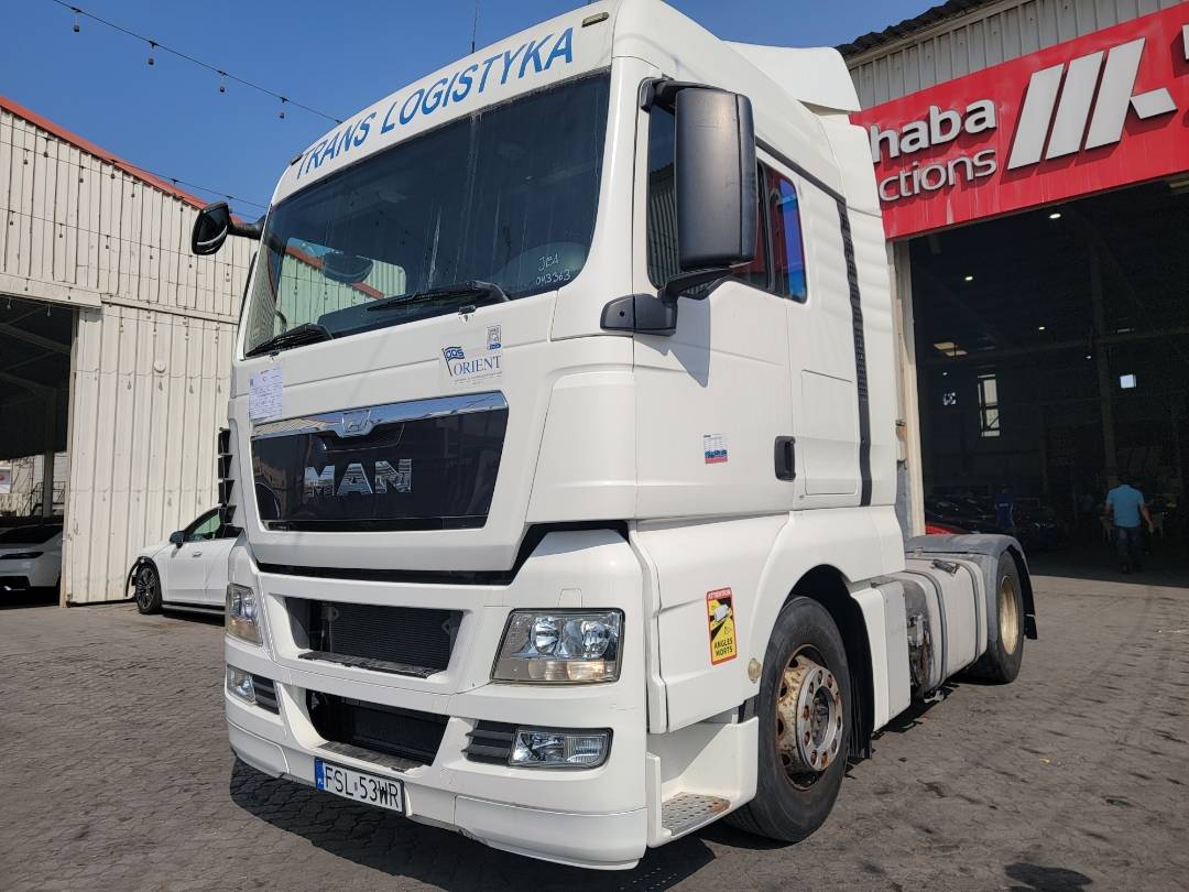 2013 MAN TGX 18.440 — 186096 KM — Lot 43363 — Main - Marhaba Auctions Used Cars - Image 4