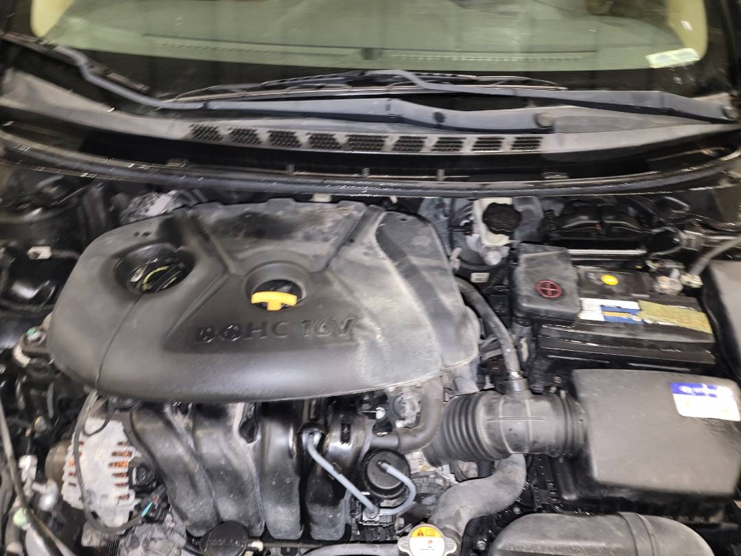 2012 HYUNDAI ELANTRA — 143853 Miles — Lot 75809063 - Marhaba Auctions Used Cars - Image 8
