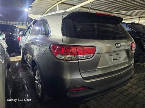 2017 KIA SORENTO at Marhaba Auctions