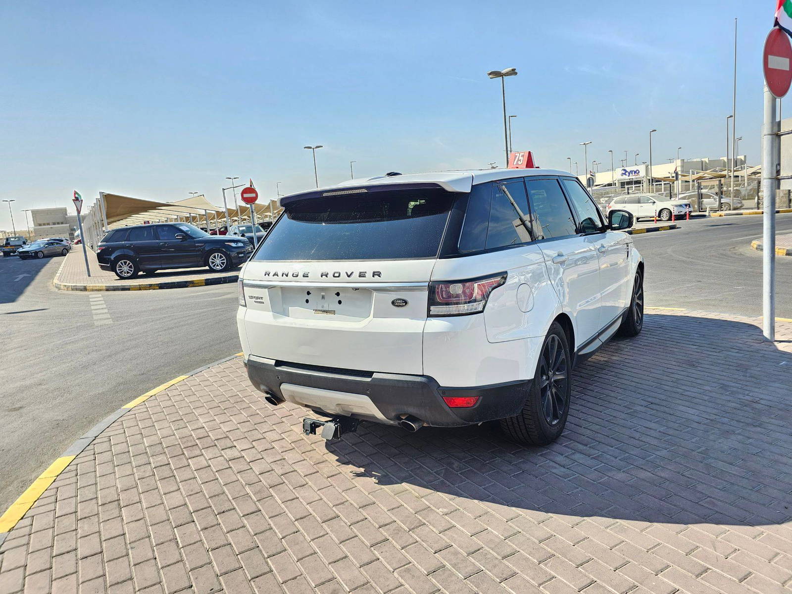 LAND ROVER RANGE ROVER SPORT 2014 - Marhaba Auction Used Cars - Image 3