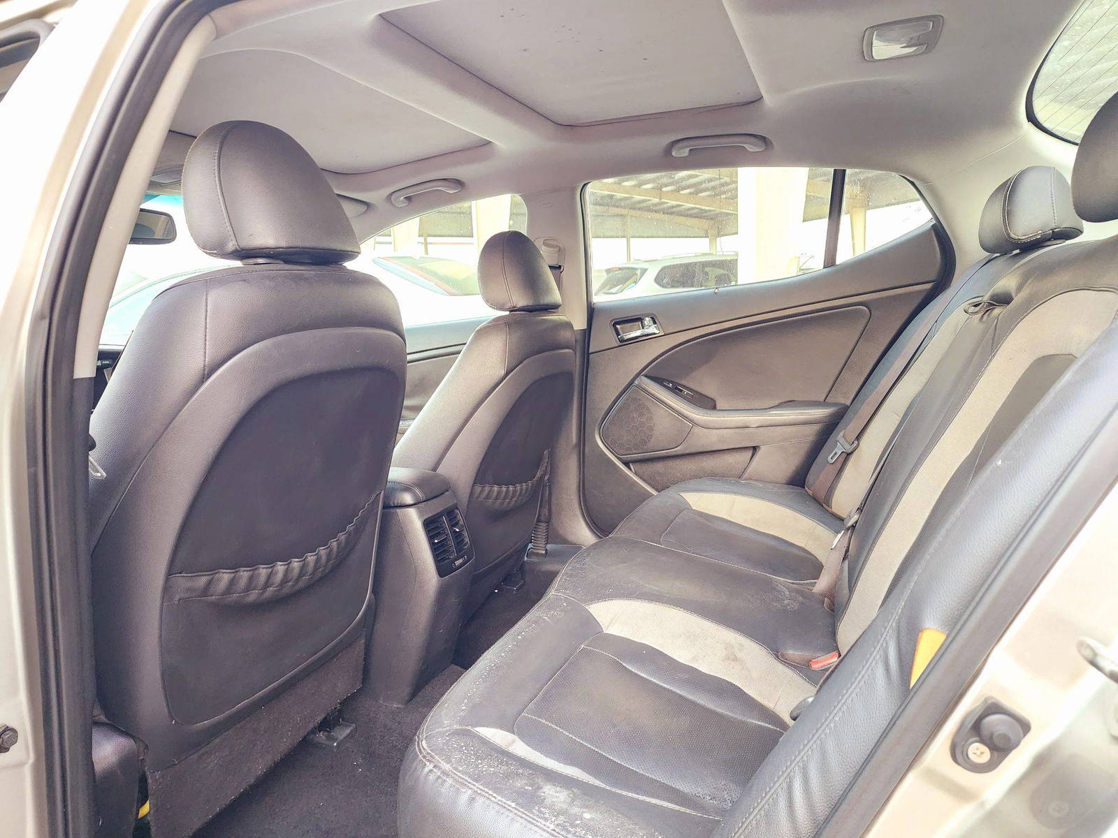 2012 KIA OPTIMA — 187635 Miles — Lot ADXC5024788 — Souq - Marhaba Auctions Used Cars - Image 6