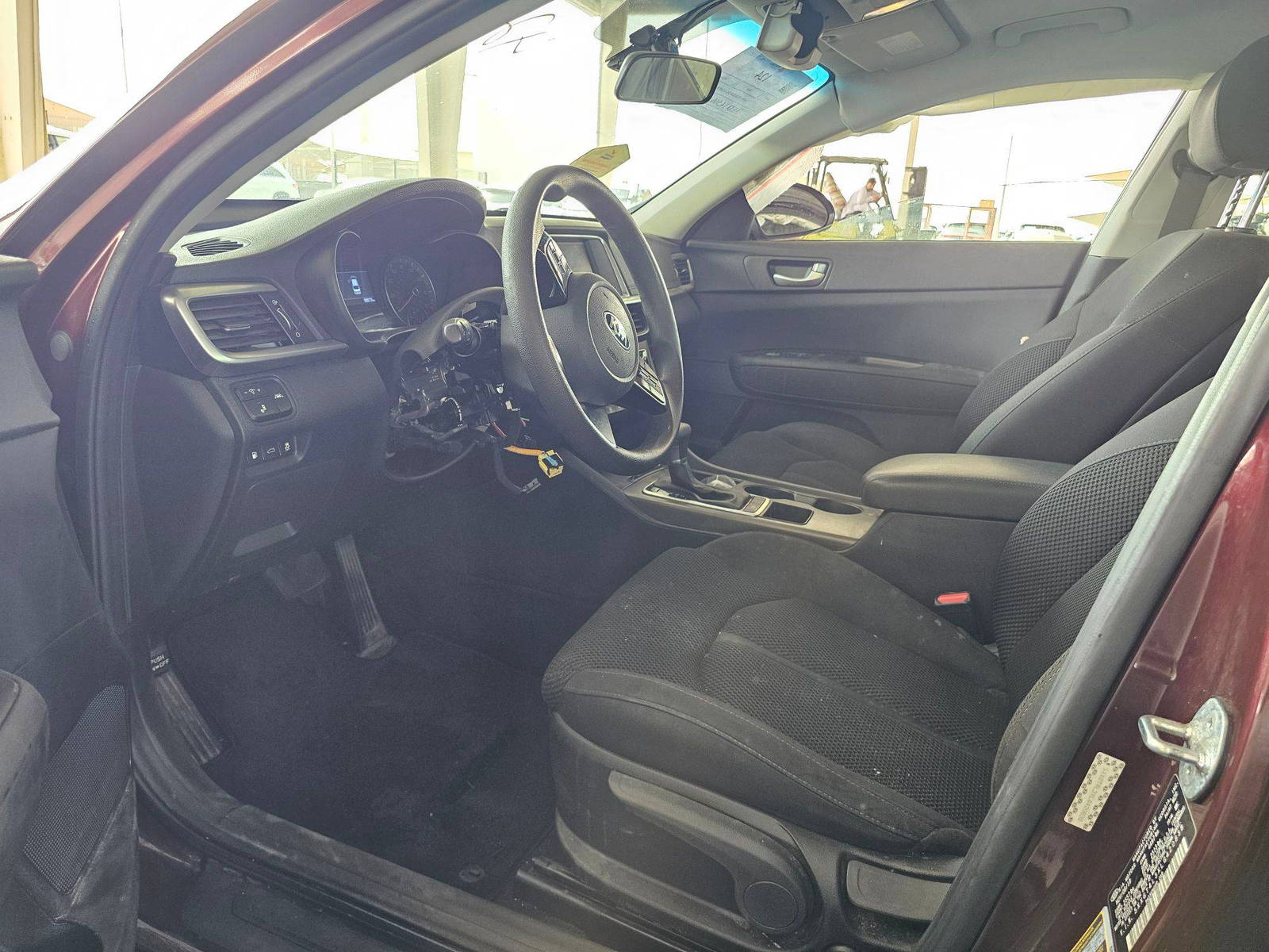 2020 KIA OPTIMA — 93573 Miles — Lot 42057782 — Souq - Marhaba Auctions Used Cars - Image 8