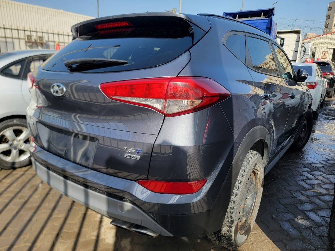 2018 HYUNDAI TUCSON — 133510 KM — Lot 597489 — Main - Marhaba Auctions Used Cars - Image 3