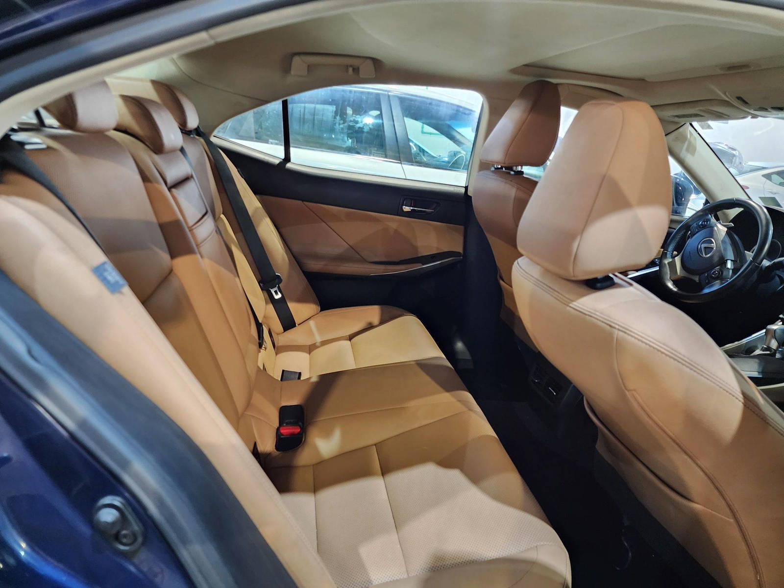 2014 LEXUS IS 250 — 144324 Miles — Lot 5014966 — Al Quoz - Marhaba Auctions Used Cars - Image 7