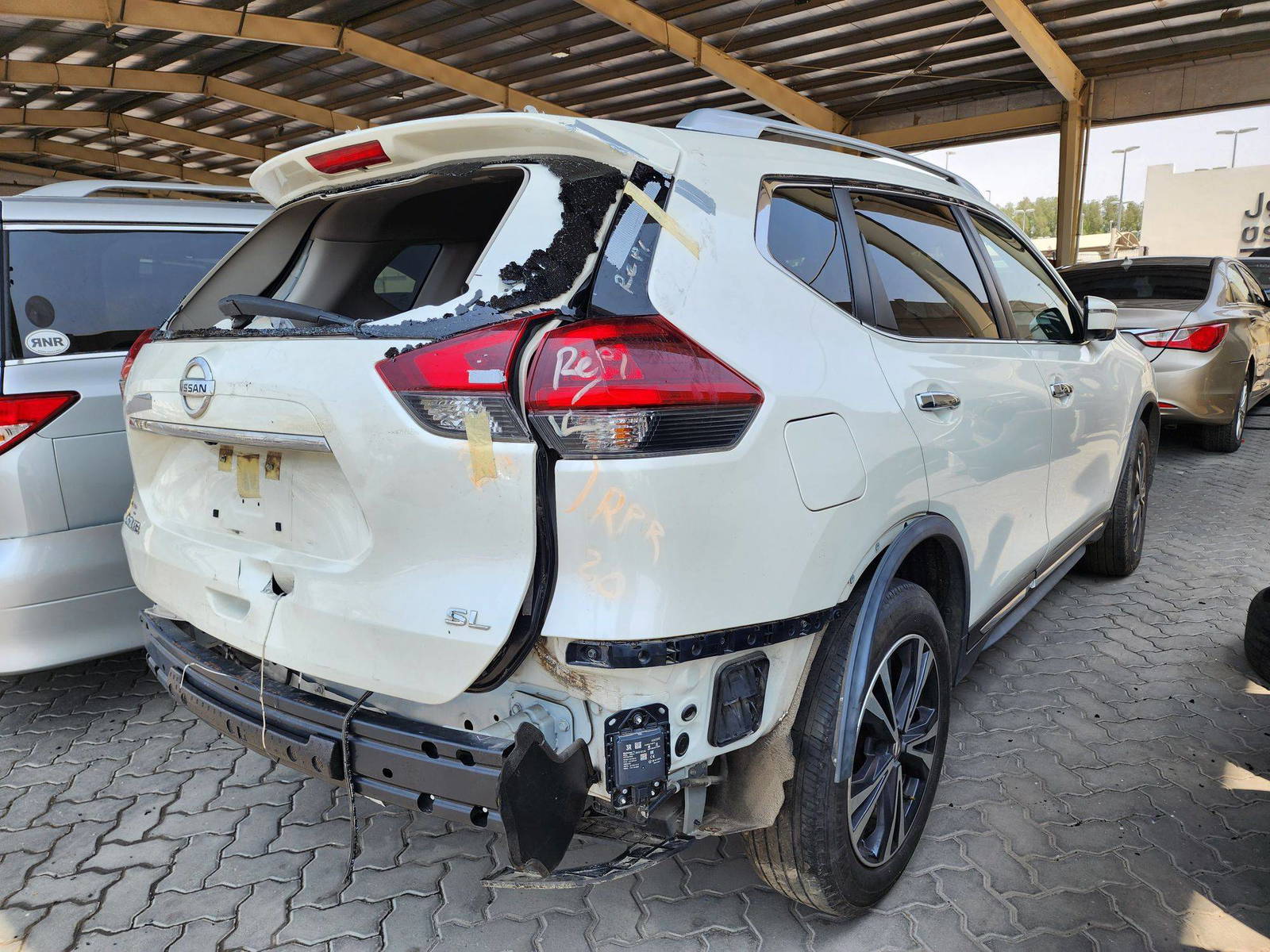 2018 NISSAN ROGUE — 117746 Miles — Lot 38792078 — Ind. 12 - Marhaba Auctions Used Cars - Image 5