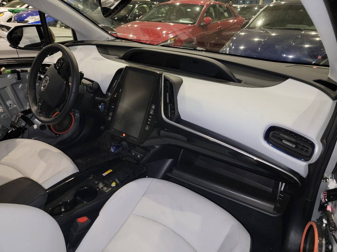 2022 TOYOTA PRIUS — 33589 Miles — Lot 67696303 - Marhaba Auctions Used Cars - Image 4