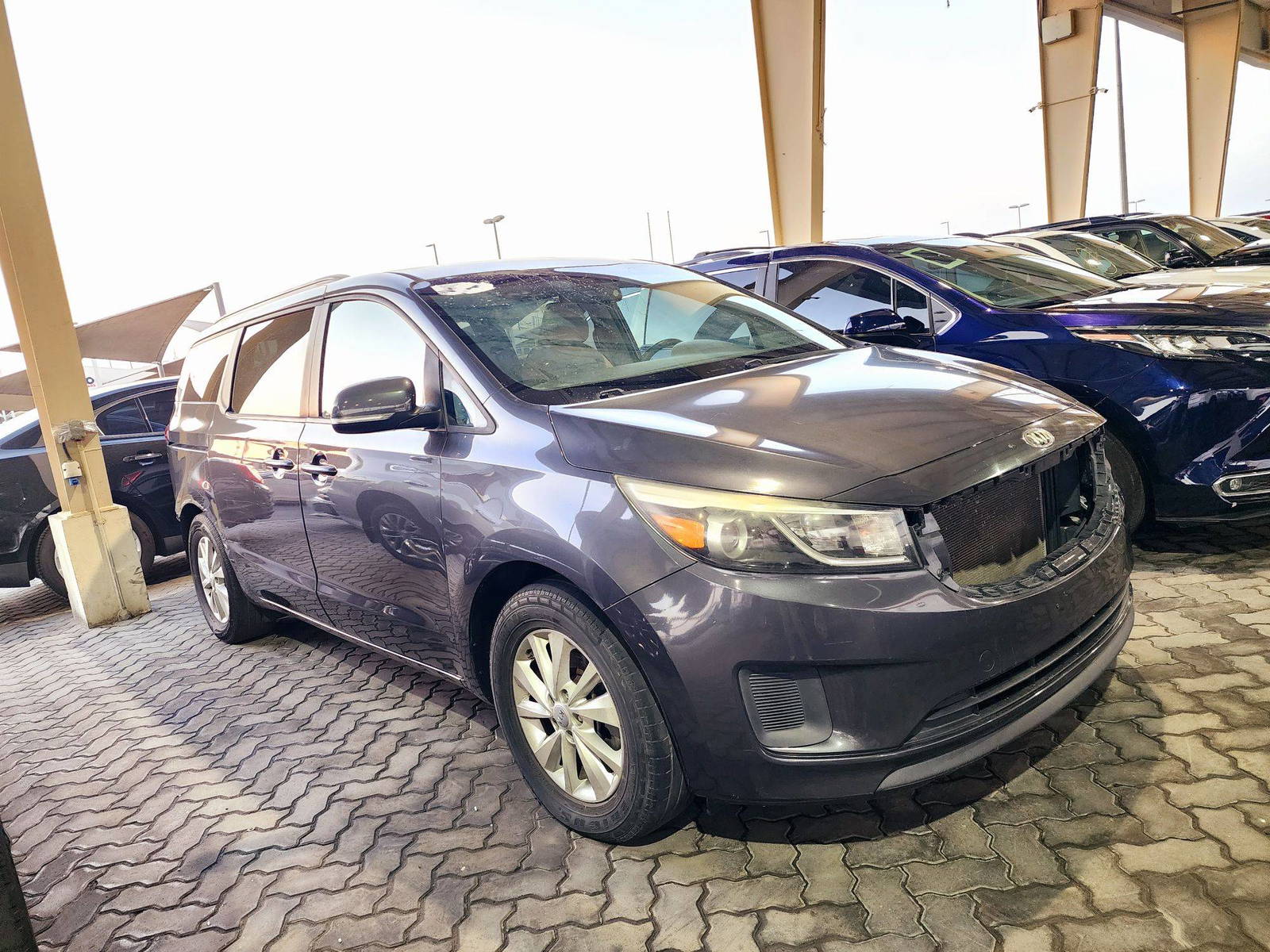 2016 KIA SEDONA — 118688 Miles — Lot 15G6088676 — Souq - Marhaba Auctions Used Cars - Image 3