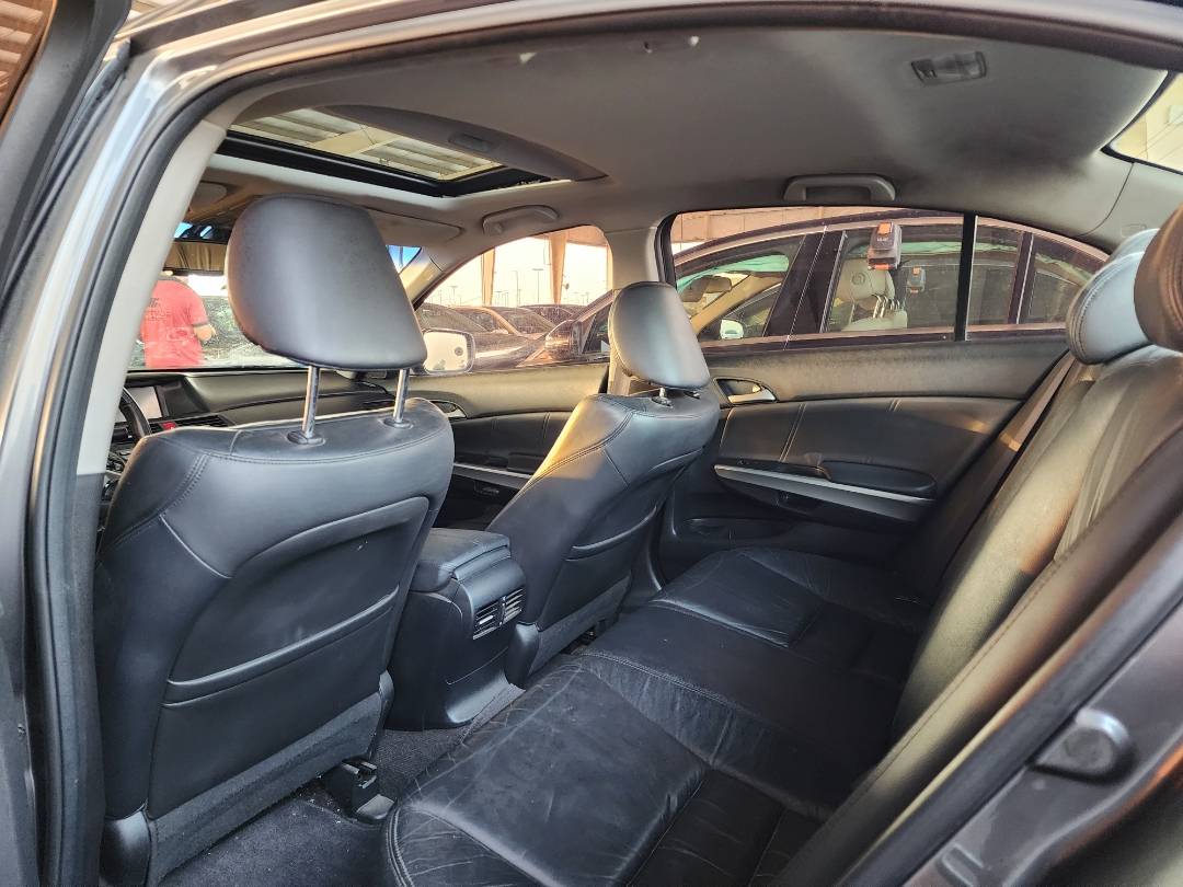 2010 HONDA ACCORD — 278540 KM — Lot 1628 — Main - Marhaba Auctions Used Cars - Image 9