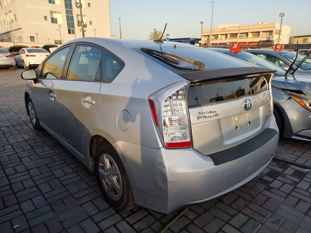 2010 TOYOTA PRIUS — 187614 Miles — Lot 215487 — Ind. 12 - Marhaba Auctions Used Cars - Image 5
