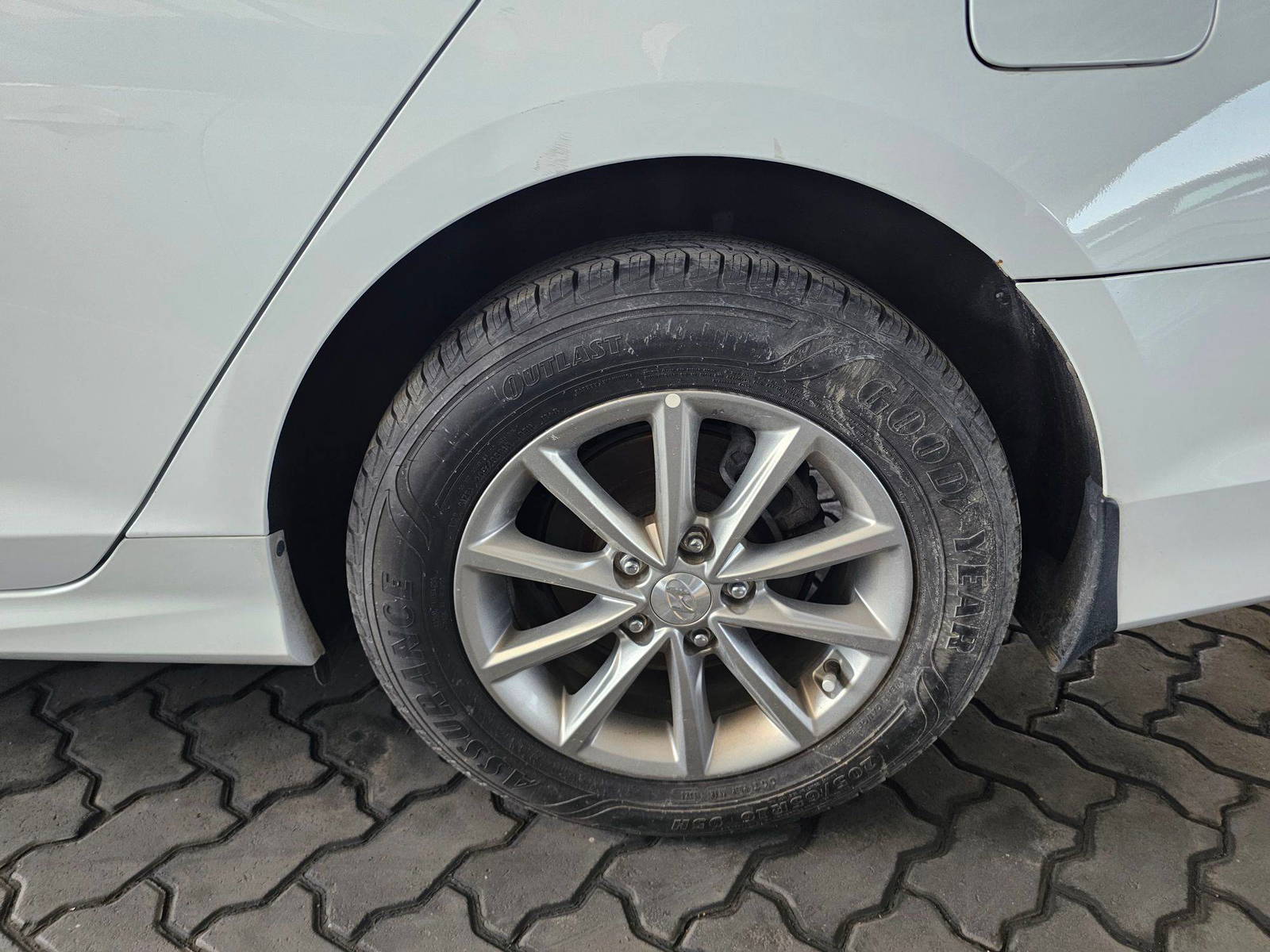 HYUNDAI SONATA 2018 - Marhaba Auction Used Cars - Image 10