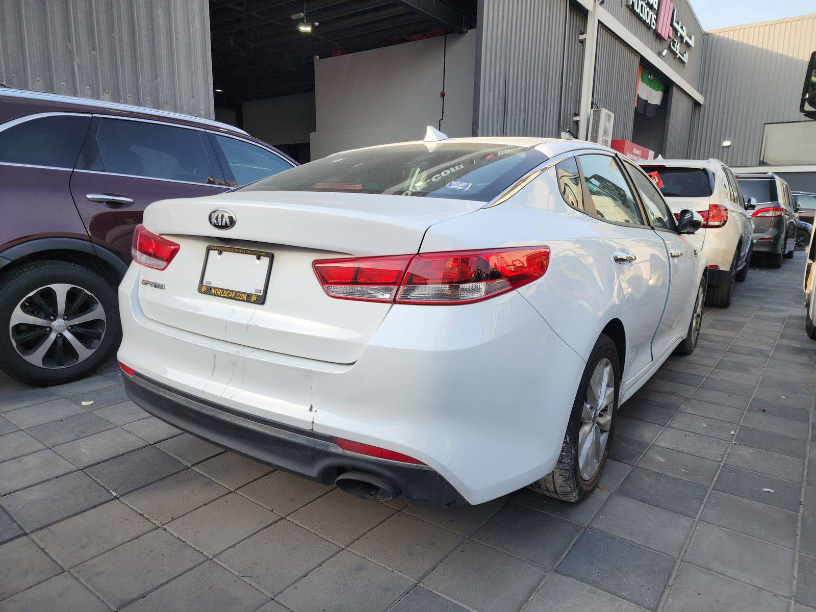 2017 KIA OPTIMA — 76190 Miles — Lot 44548455 — Souq - Marhaba Auctions Used Cars - Image 6