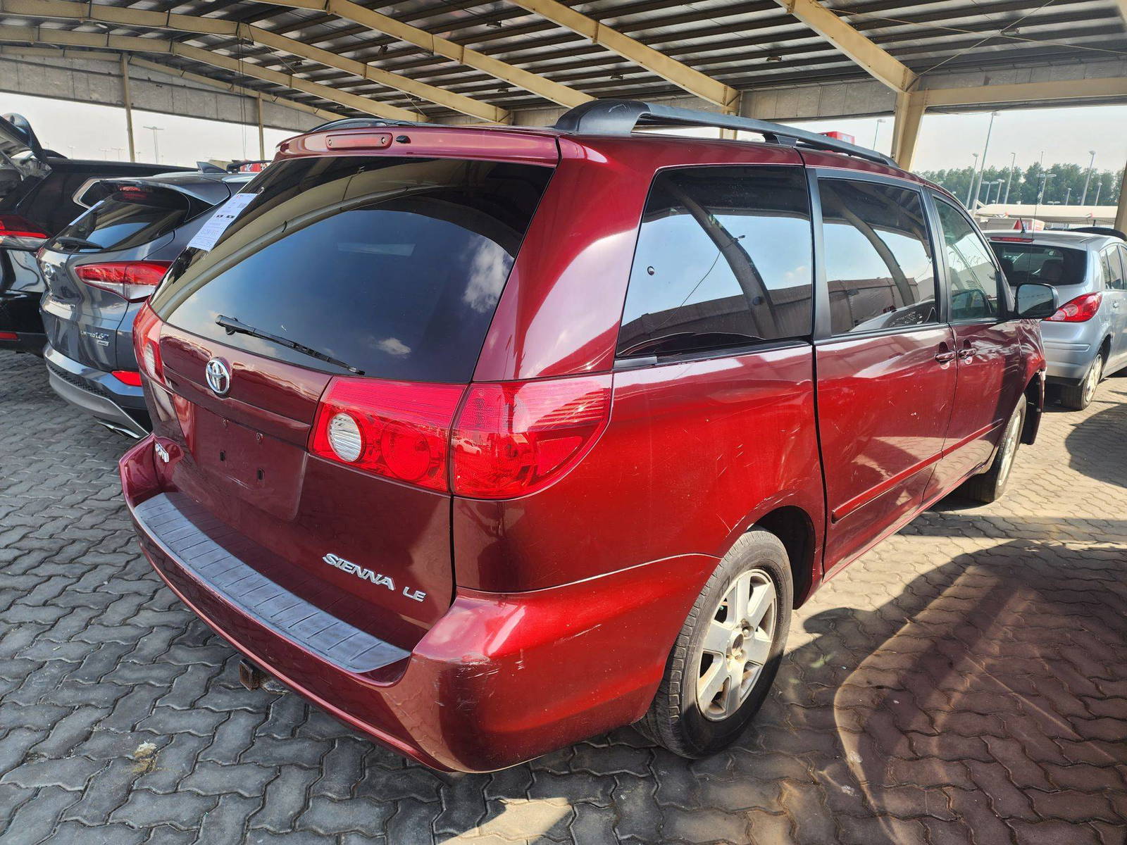 2006 TOYOTA SIENNA — 172116 Miles — Lot 73789243 - Marhaba Auctions Used Cars - Image 4