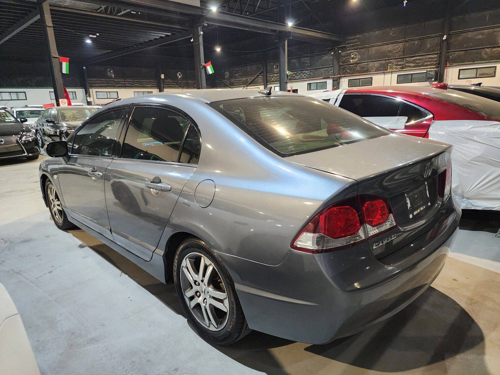 2010 HONDA CIVIC — 354280 KM — Lot 404001 — Al Quoz - Marhaba Auctions Used Cars - Image 6