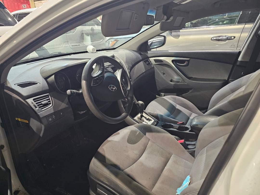 2013 HYUNDAI ELANTRA — 180969 KM — Lot H391370 — Main - Marhaba Auctions Used Cars - Image 8