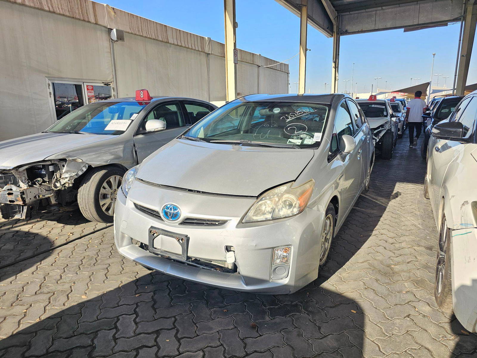 2011 TOYOTA PRIUS — 172567 Miles — Lot B0262829 — Souq - Marhaba Auctions Used Cars - Image 5