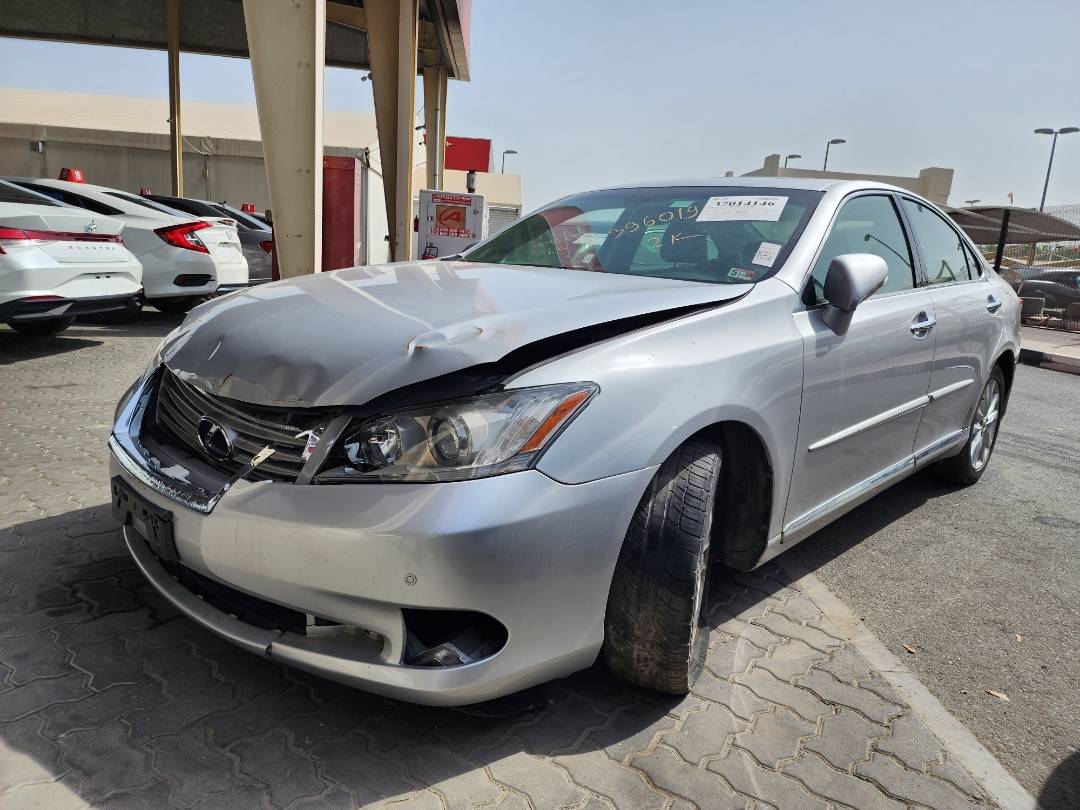 2010 LEXUS ES 350 — 194196 Miles — Lot 96019 — Souq - Marhaba Auctions Used Cars - Image 3