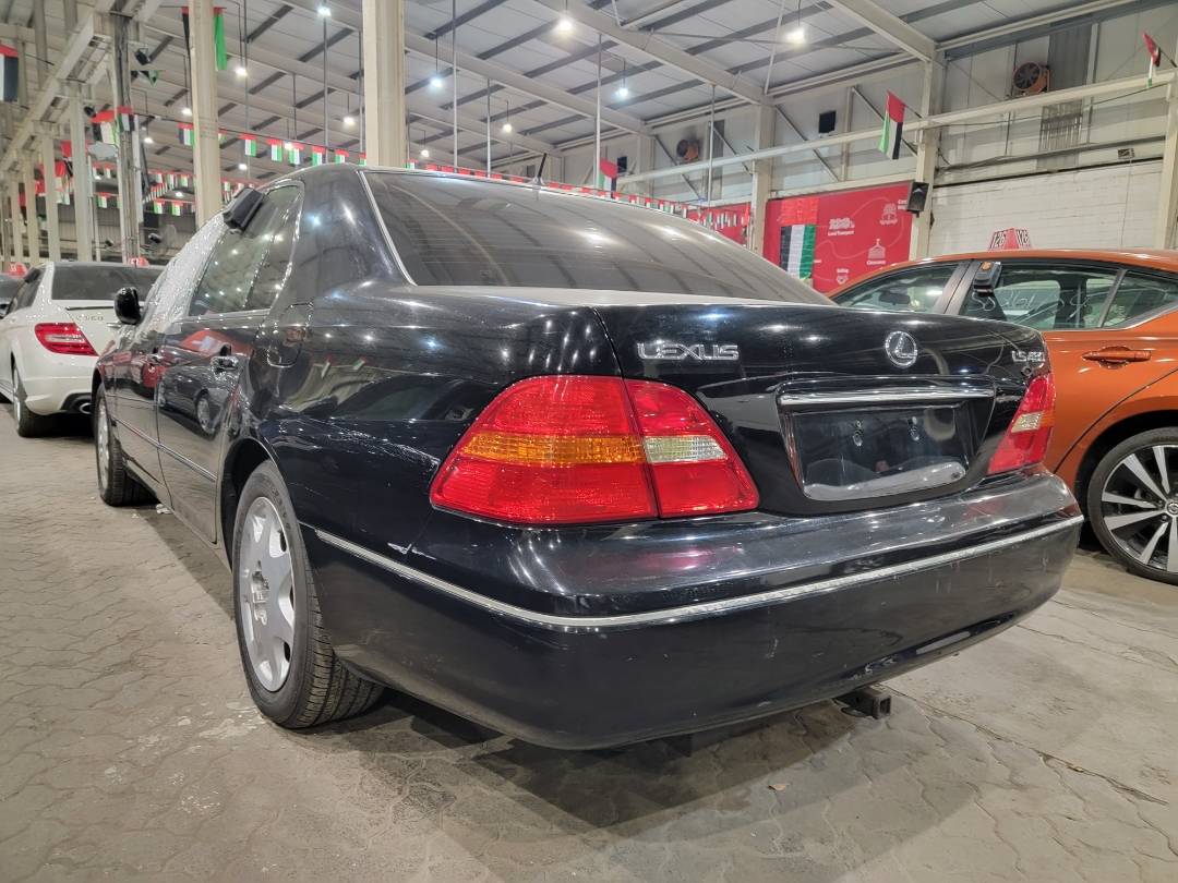 2001 LEXUS LS 430 — 309624 Miles — Lot 10029782 — Main - Marhaba Auctions Used Cars - Image 5