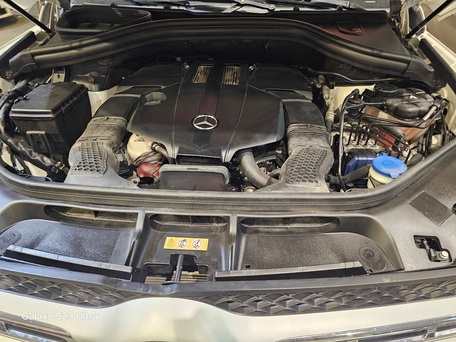 MERCEDES BENZ GLS 450 2017 - Marhaba Auction Used Cars - Image 11