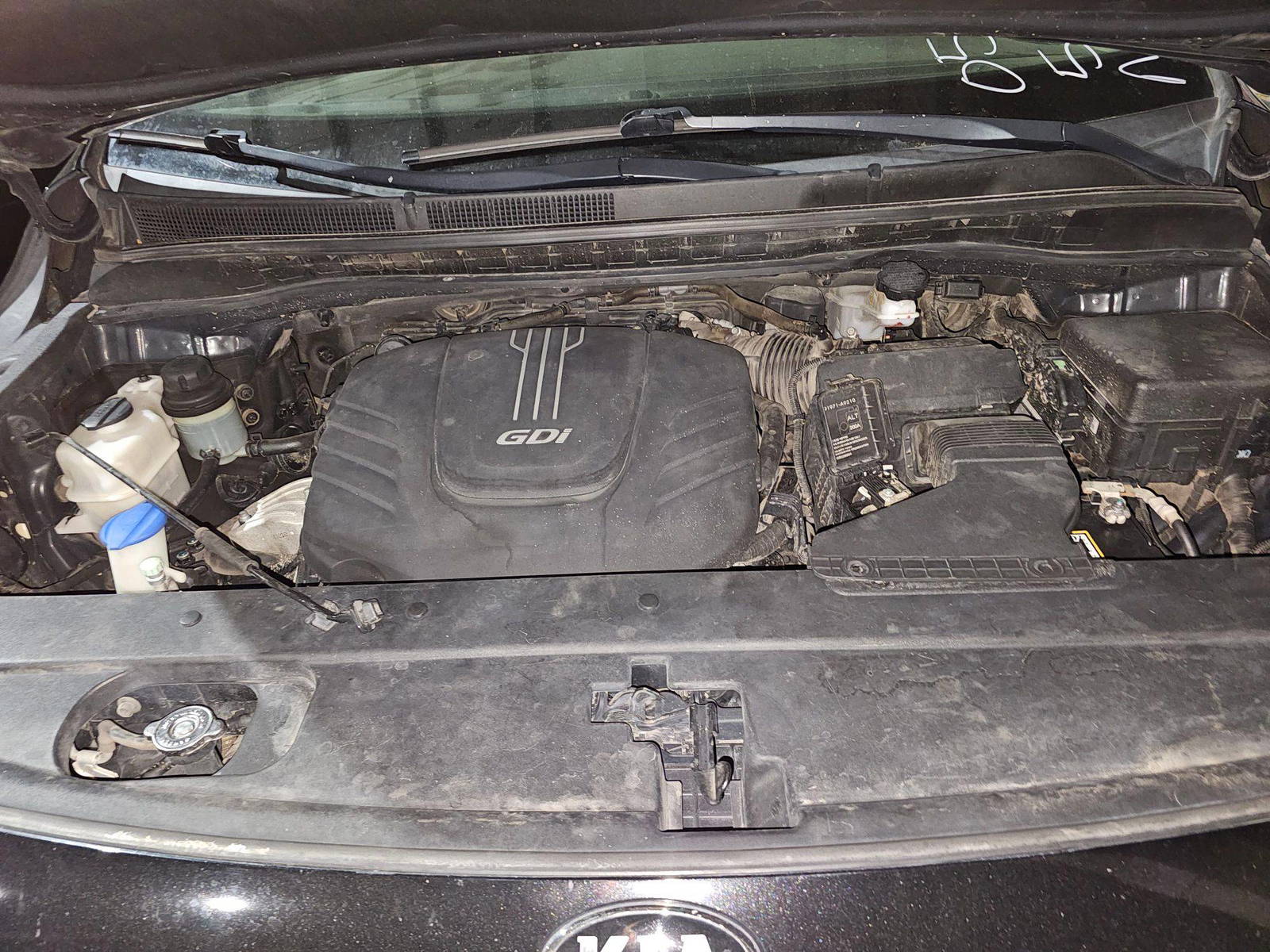 2015 KIA SEDONA — 153872 Miles — Lot 8F6059039 — Souq - Marhaba Auctions Used Cars - Image 10