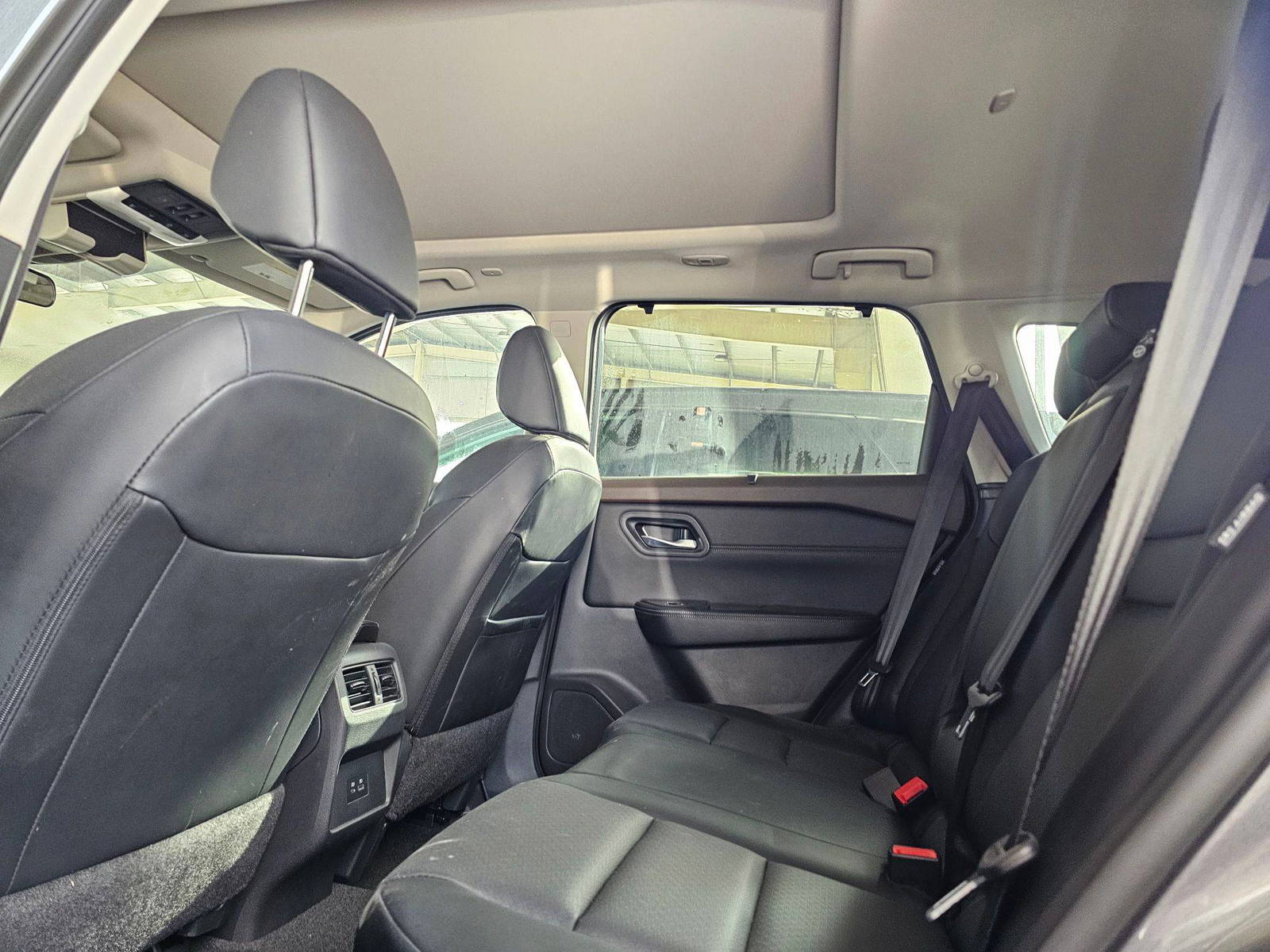 NISSAN ROGUE 2023 - Marhaba Auction Used Cars - Image 7