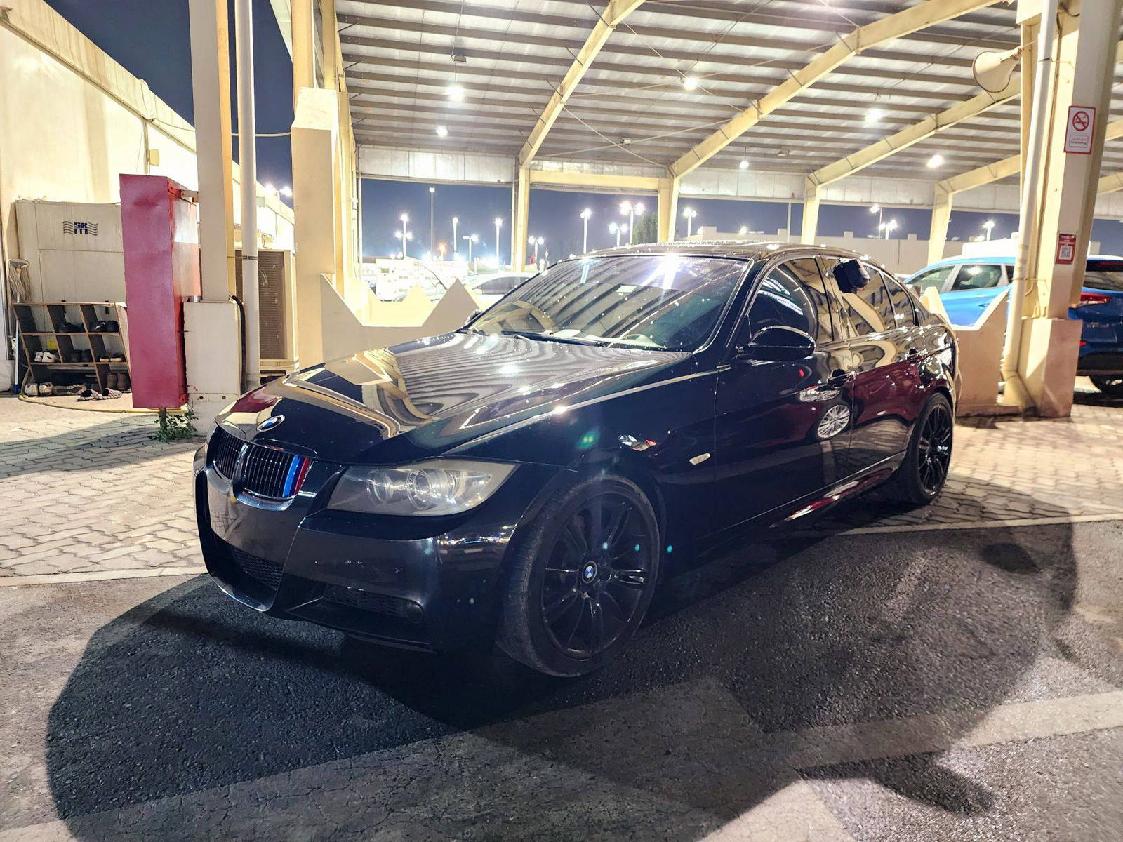 2009 BMW 325 XI — 126010 KM — Lot X0A013242 — Souq - Marhaba Auctions Used Cars - Image 3
