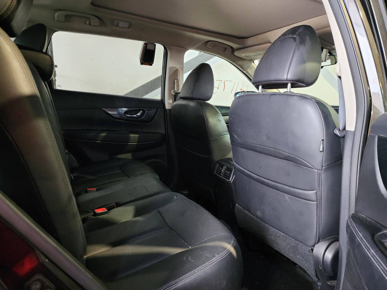 2014 NISSAN ROGUE — 147437 Miles — Lot 41175949 — Al Quoz - Marhaba Auctions Used Cars - Image 7