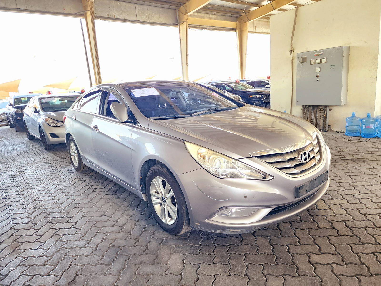 2010 HYUNDAI SONATA — 207430 KM — Lot 053379 — Souq - Marhaba Auctions Used Cars - Image 4