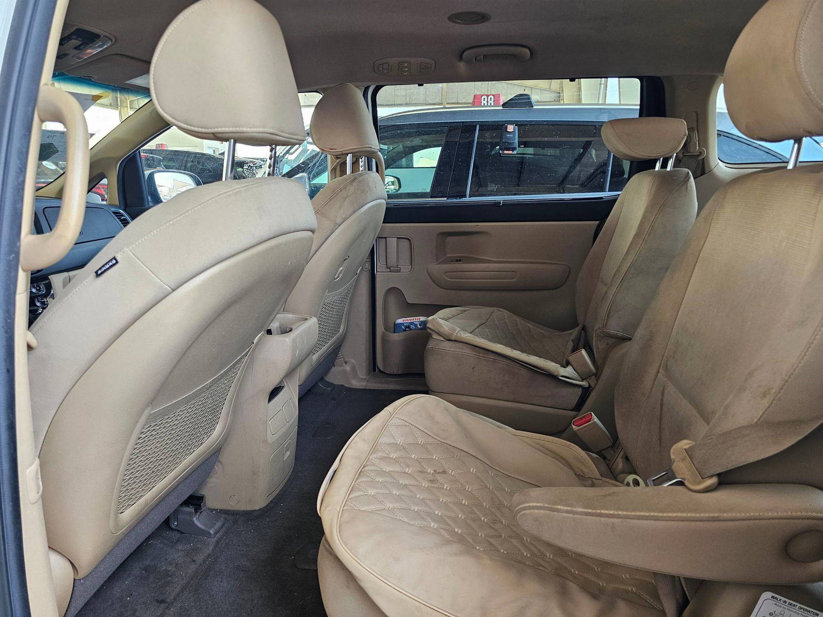 KIA SEDONA 2015 - Marhaba Auction Used Cars - Image 7