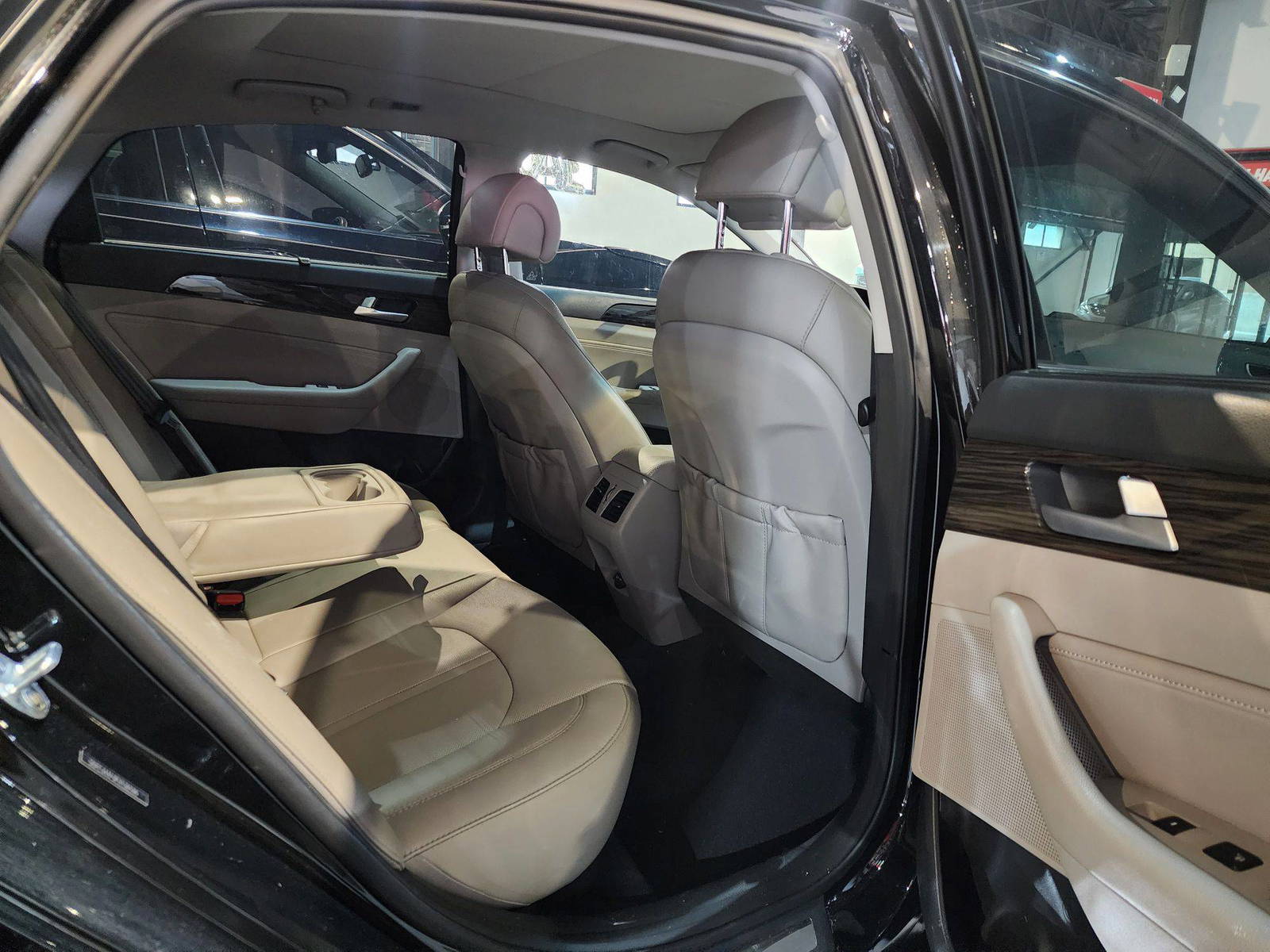 2015 HYUNDAI SONATA — 162954 Miles — Lot 136596 — Al Quoz - Marhaba Auctions Used Cars - Image 7