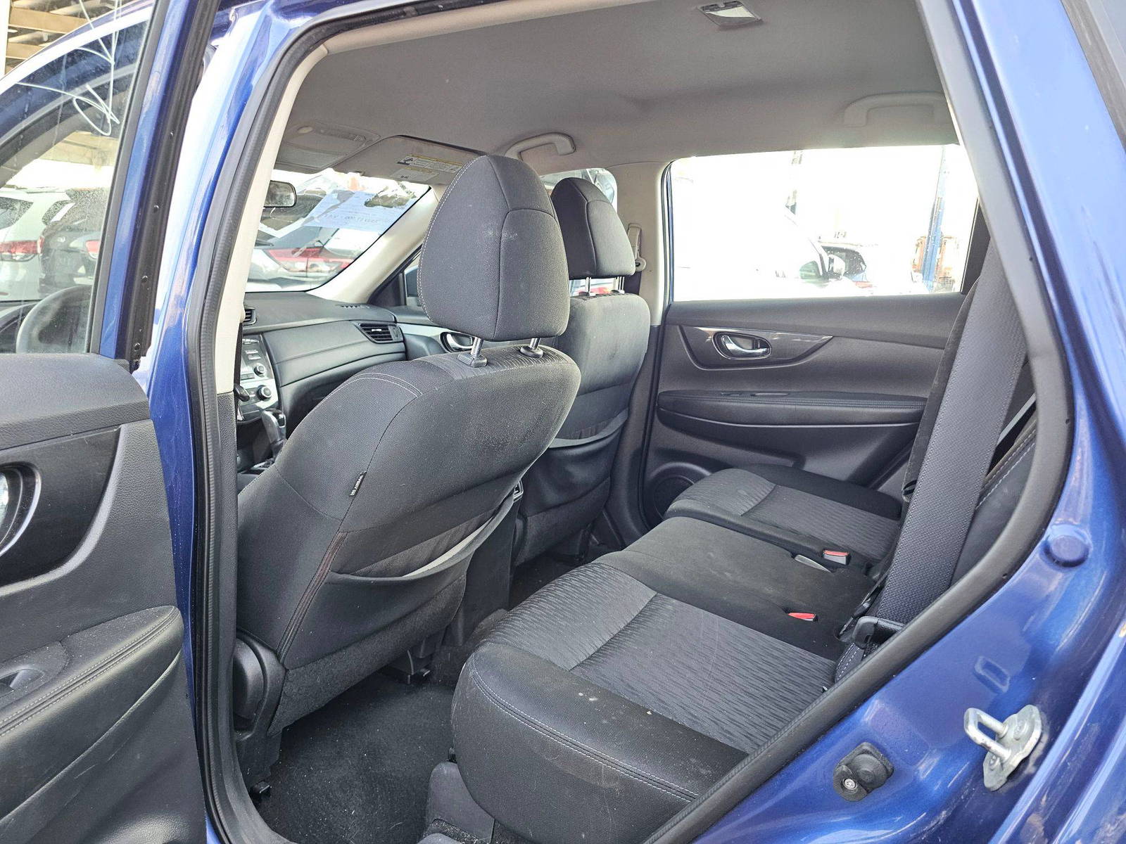 2017 NISSAN ROGUE — 106768 Miles — Lot V3HP513291 — Souq - Marhaba Auctions Used Cars - Image 6