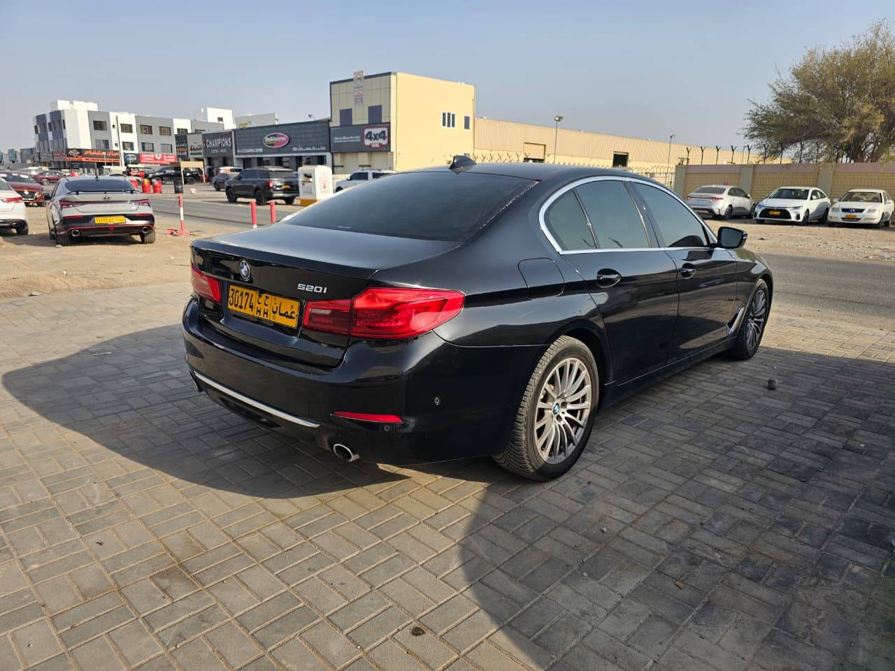 2019 BMW 520I — 86174 KM — Lot RU022146 - Marhaba Auctions Used Cars - Image 4