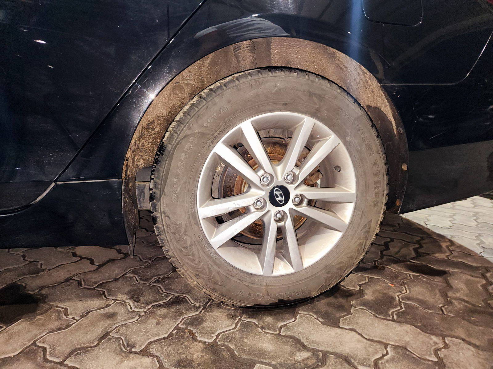 2015 HYUNDAI SONATA — 216926 KM — Lot 08792 — Souq - Marhaba Auctions Used Cars - Image 9