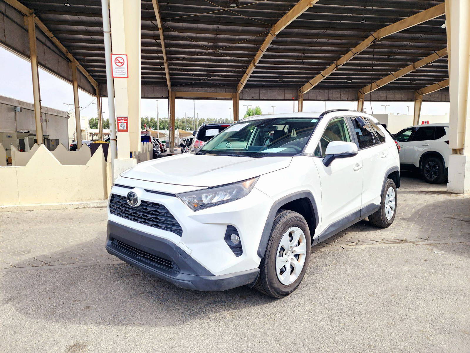 2020 TOYOTA RAV4 — 87152 Miles — Lot D054121 — Souq - Marhaba Auctions Used Cars - Image 5