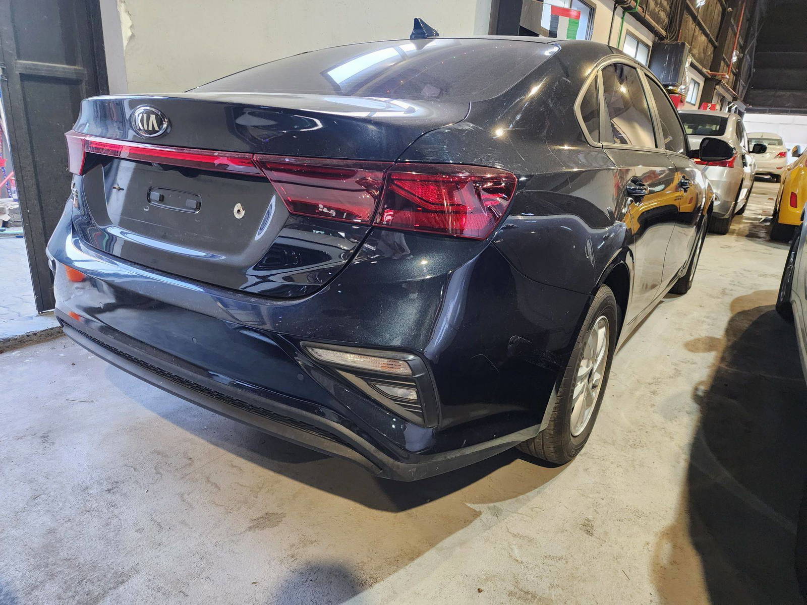 2019 KIA K3 — 184552 KM — Lot 808654 — Al Quoz - Marhaba Auctions Used Cars - Image 5