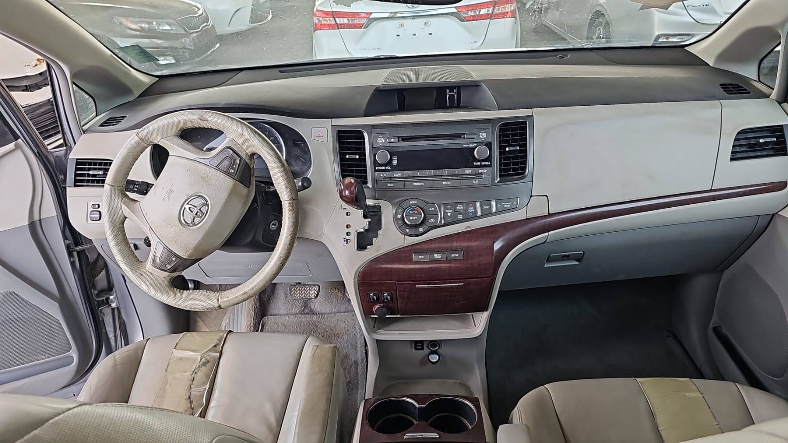 TOYOTA SIENNA 2011 - Marhaba Auction Used Cars - Image 8