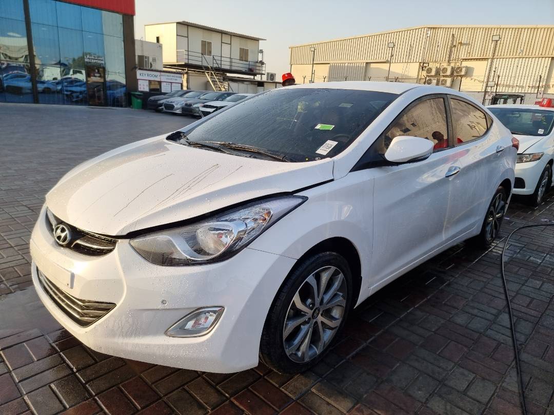 2013 HYUNDAI AVANTE — 154981 KM — Lot 215487 — Ind. 12 - Marhaba Auctions Used Cars - Image 3