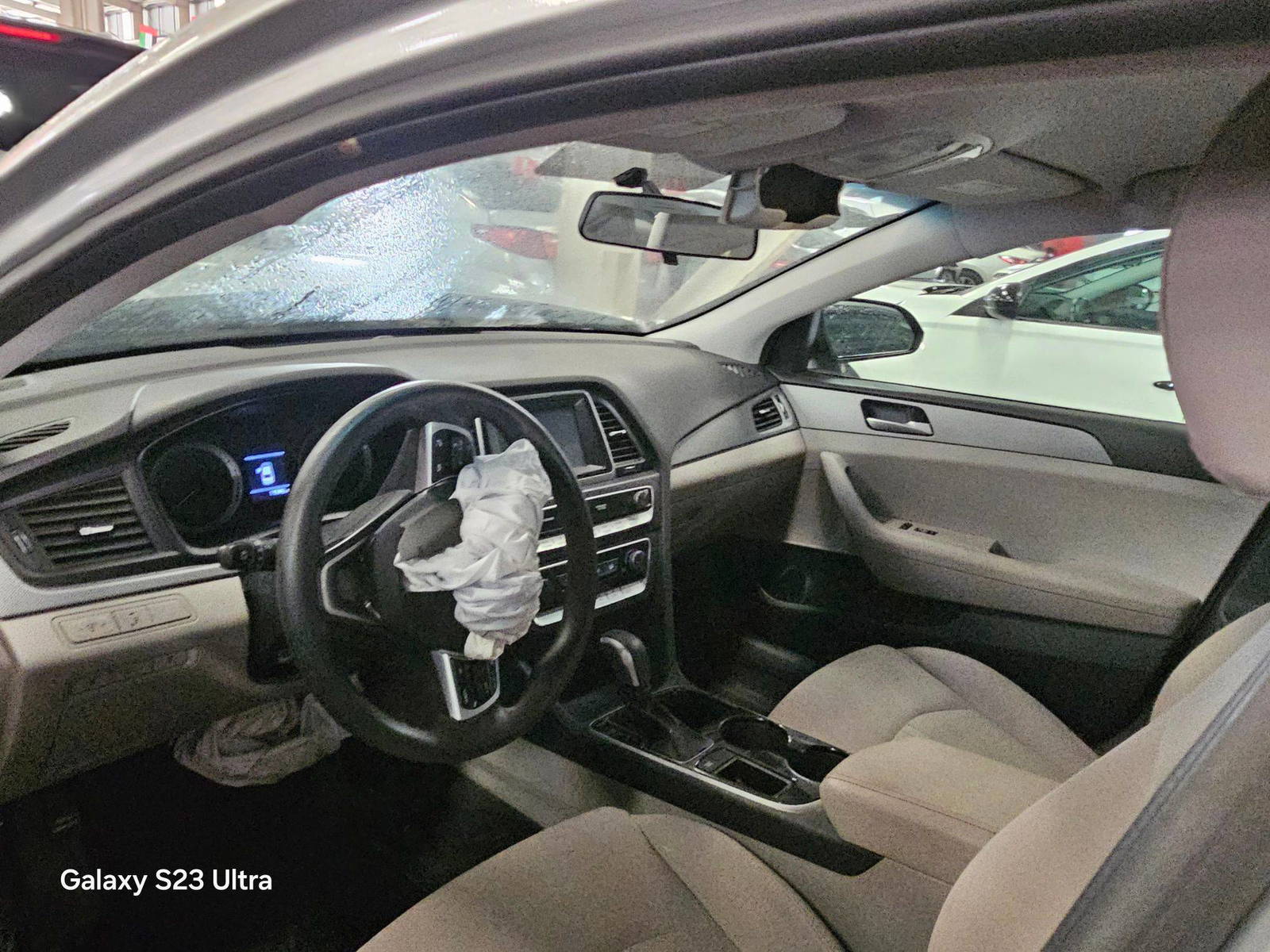 2019 HYUNDAI SONATA — 115342 Miles — Lot 92305385 — Main - Marhaba Auctions Used Cars - Image 8