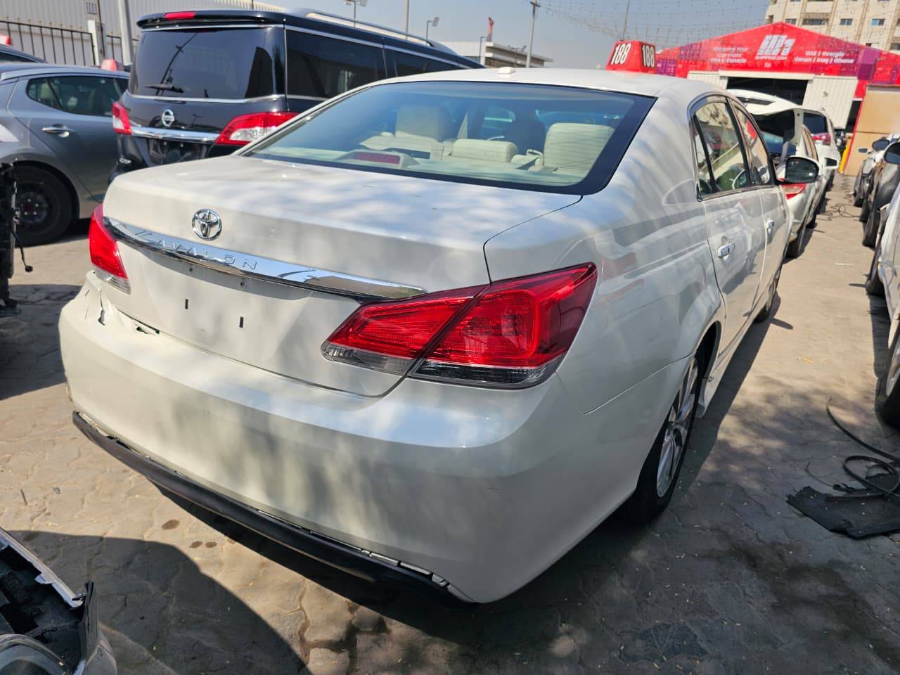 2011 TOYOTA AVALON — 178403 Miles — Lot BXBU431517 — Main - Marhaba Auctions Used Cars - Image 4